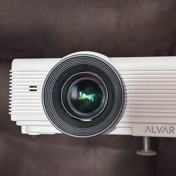 Indoor Projector - Picture 4 of 7